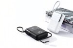 20.000 mAh 22.5W Dijital Ekranlı ve Dahili Kablolu Powerbank